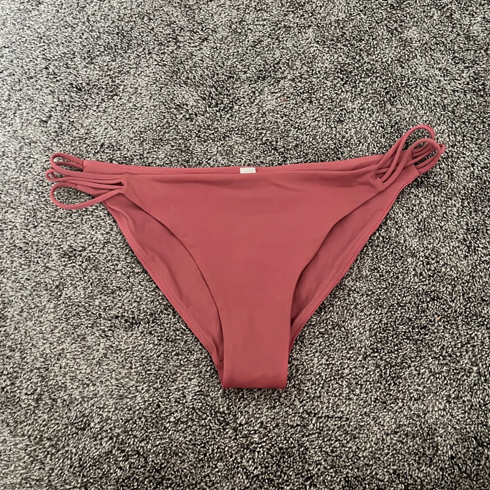 Lululemon Dusty Rose Cheeky Bikini Bottoms